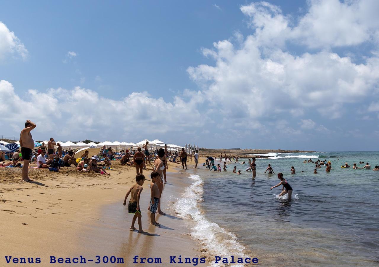 105 Kings Palace - Fabulous 2 Bed, 2 Bath, Large Patio With Garden - Sea Views Paphos Bagian luar foto