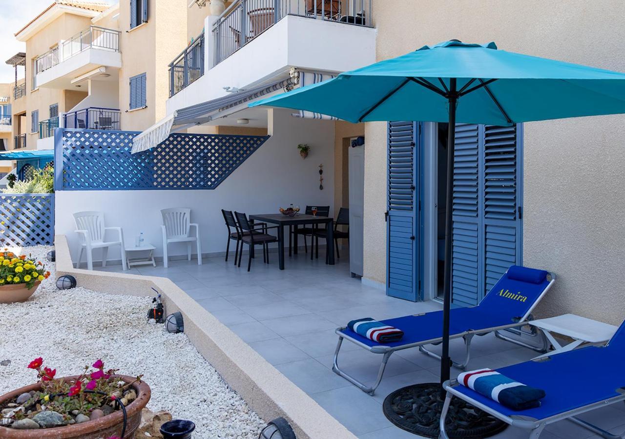 105 Kings Palace - Fabulous 2 Bed, 2 Bath, Large Patio With Garden - Sea Views Paphos Bagian luar foto